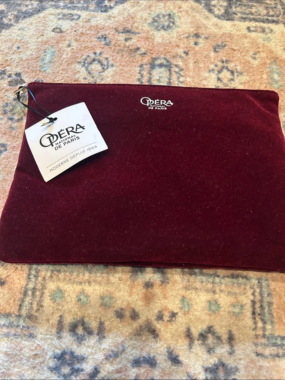 Déra De Paris Burgundy Velvet Zip Pouch